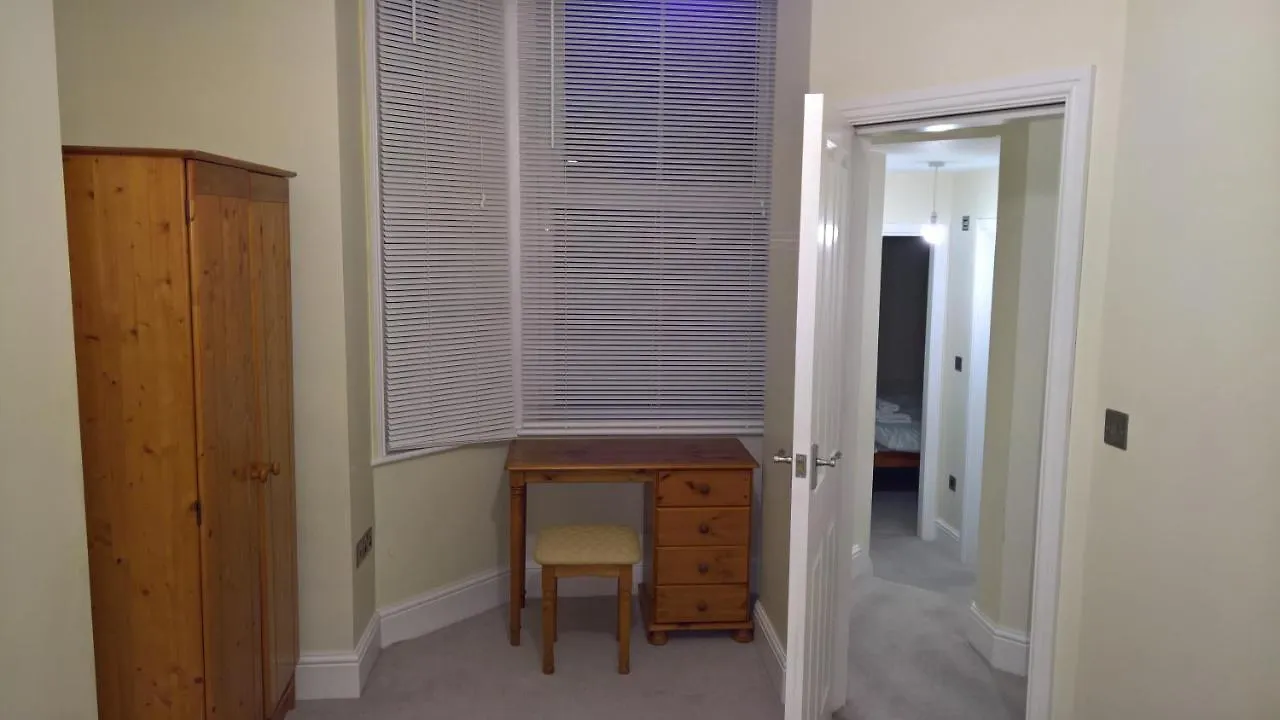13 Princess Royal Terrace Scarborough Apartment