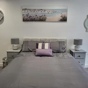 Sailors Den Apartment
